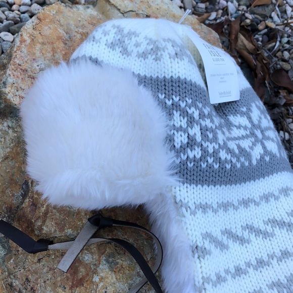 RH🎈FAIR ISLE & LUXE FAUX FUR HAT🎈 - Picture 5 of 12